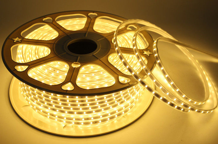 IP65 SMD5050 60leds / m 220V نوار LED با 80 CRI FPC گواهینامه CE / RoHS در آمریکای جنوبی