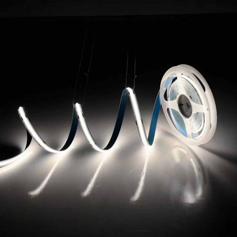 صرفه جویی در انرژی IP20 COB LED Strip Light 8mm PCB 300چیپ در هر متر با 800lm جریان نور