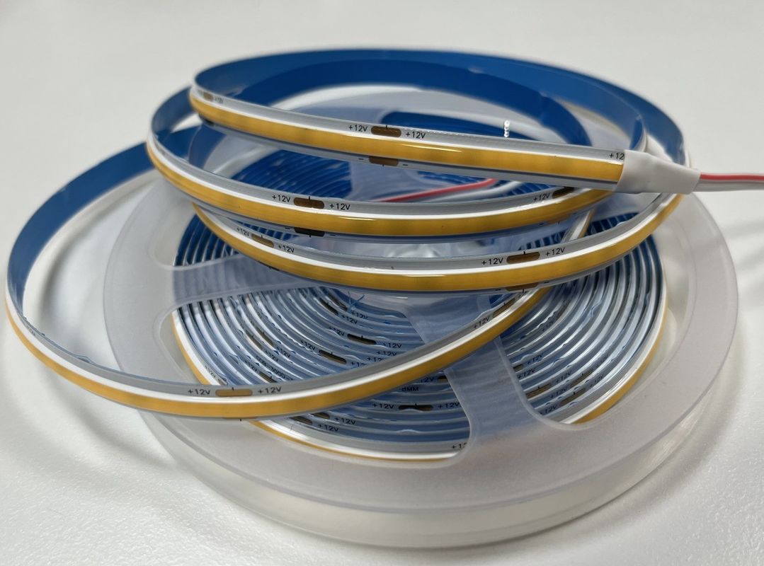 صرفه جویی در انرژی IP20 COB LED Strip Light 8mm PCB 300چیپ در هر متر با 800lm جریان نور